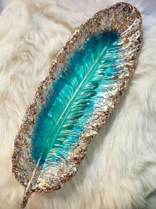 Elegant Handmade Feather-Shaped Resin Coasters/Trays