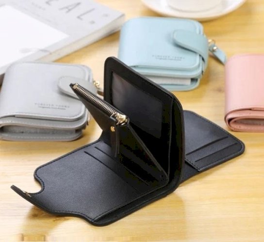 Women Leather Plain Wallet 