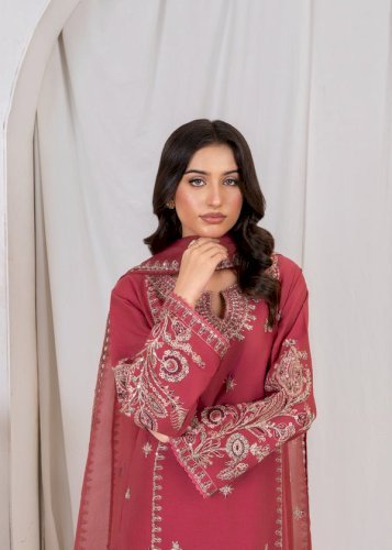 Mahreen 3PCS – Mauve Pink Embroidered Linen Chambray Suit with Organza Dupatta