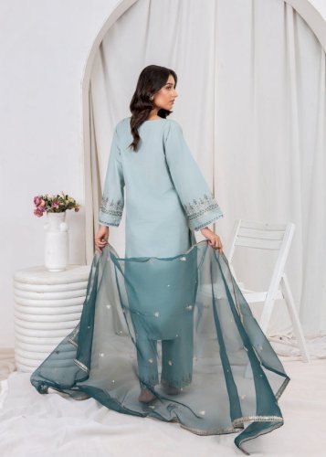 Sea Breeze 3PCS – Elegant Pastel Green Embroidered Cotton Suit