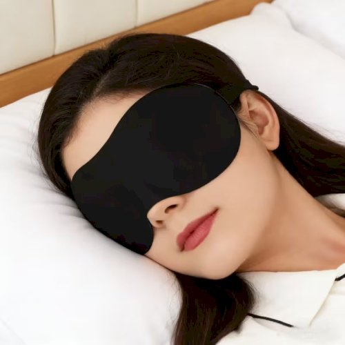 1pc Luxurious Sleep Eye Mask – Soft & Breathable Material, Adjustable Strap, Lightweight Hypoallergenic Design, Ideal for Travel, Home, Naps, and Thoughtful Gift for Parents – Latex & Moisturizer Free
